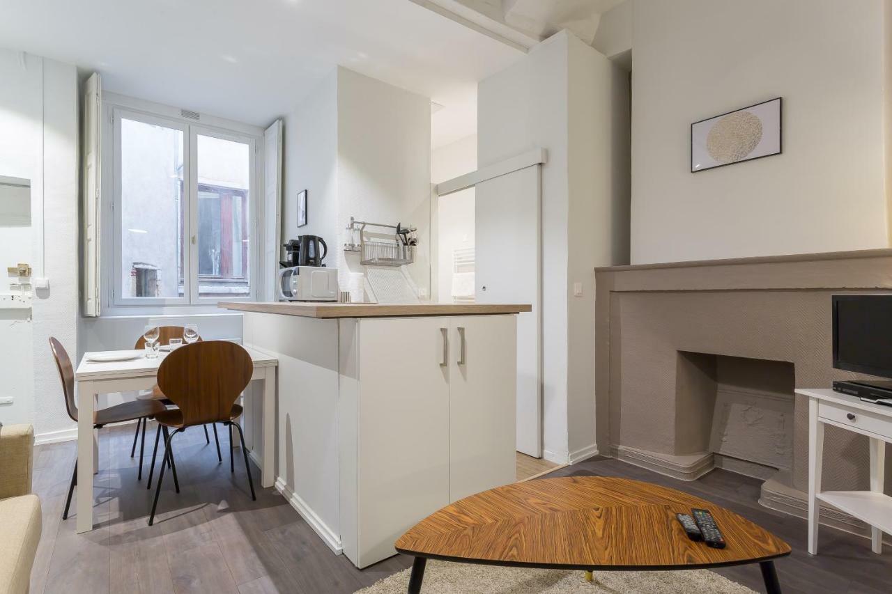 Jusquà 6 Personnes Au Coeur Du Vieux Appartement